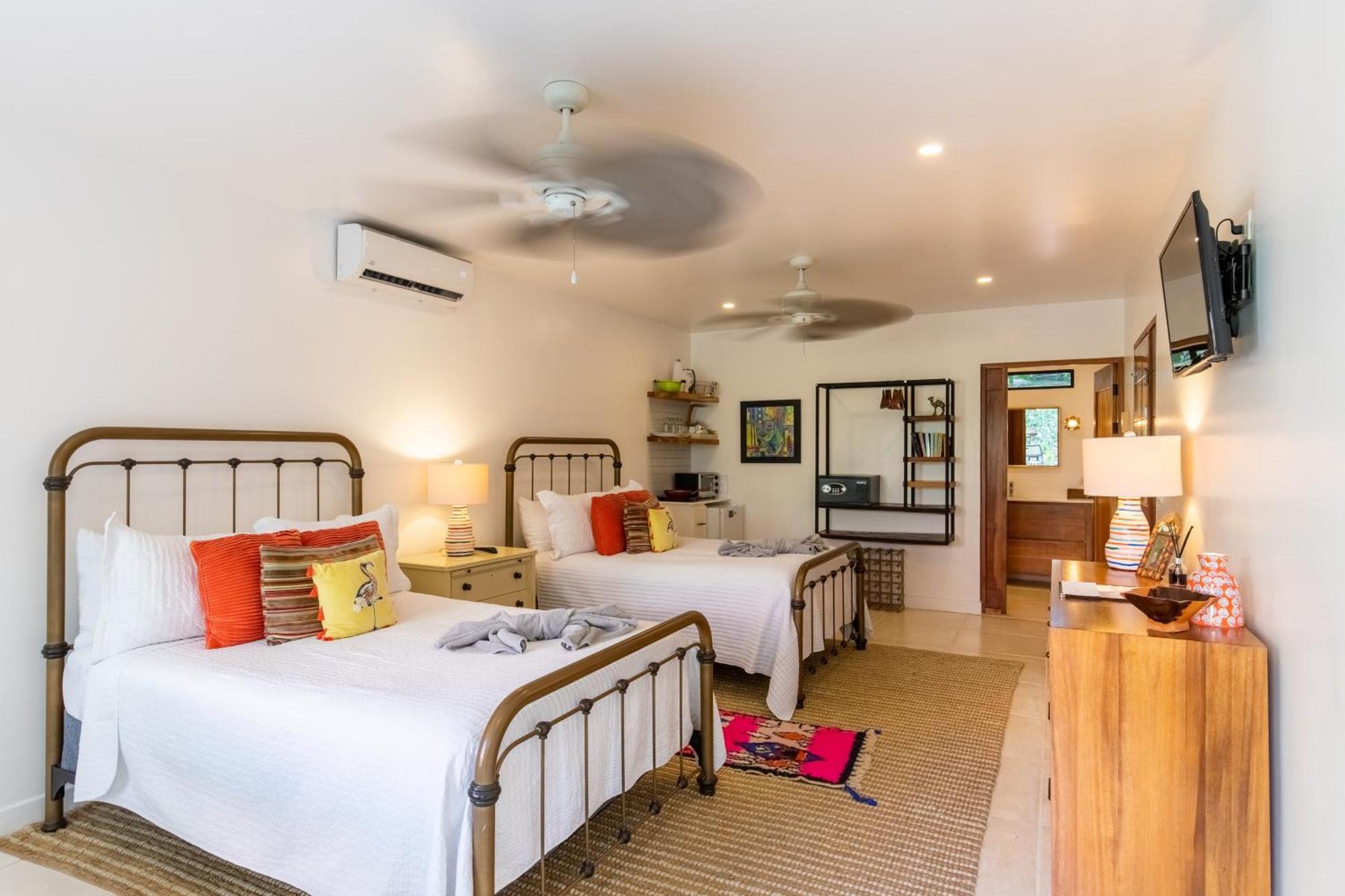 Casa Vitality Bed And Breakfast - Playa Guiones, Nosara - 4 Minute Walk To The Beach Buitenkant foto